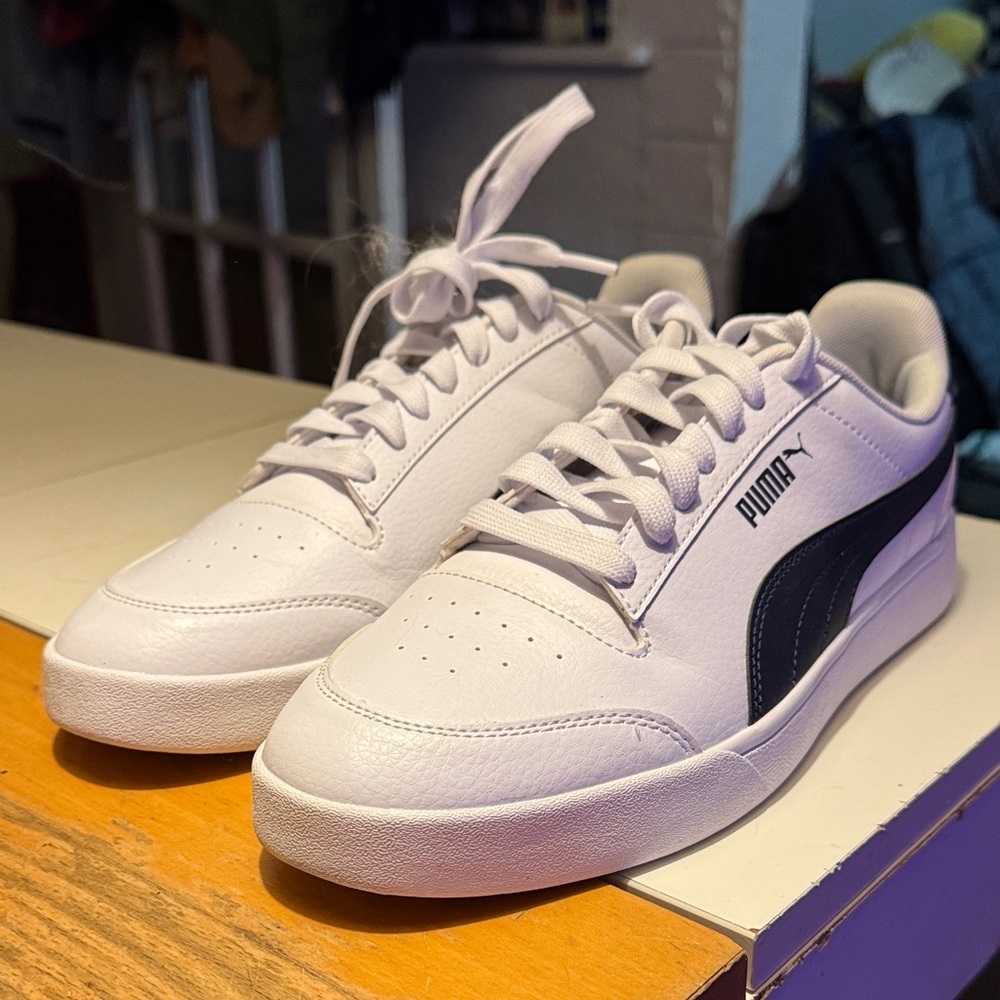 Puma Men's White and Navy Sneakers